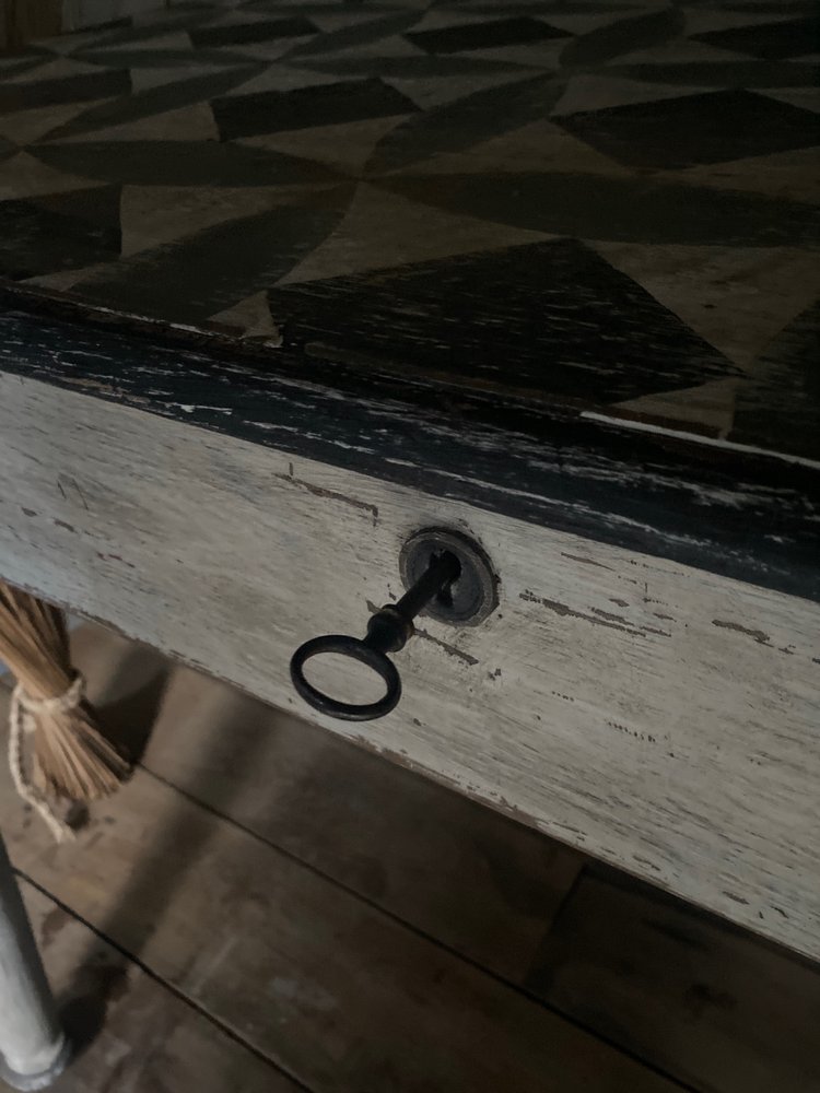 Bureau table à pente datant du 19e siècle patine 