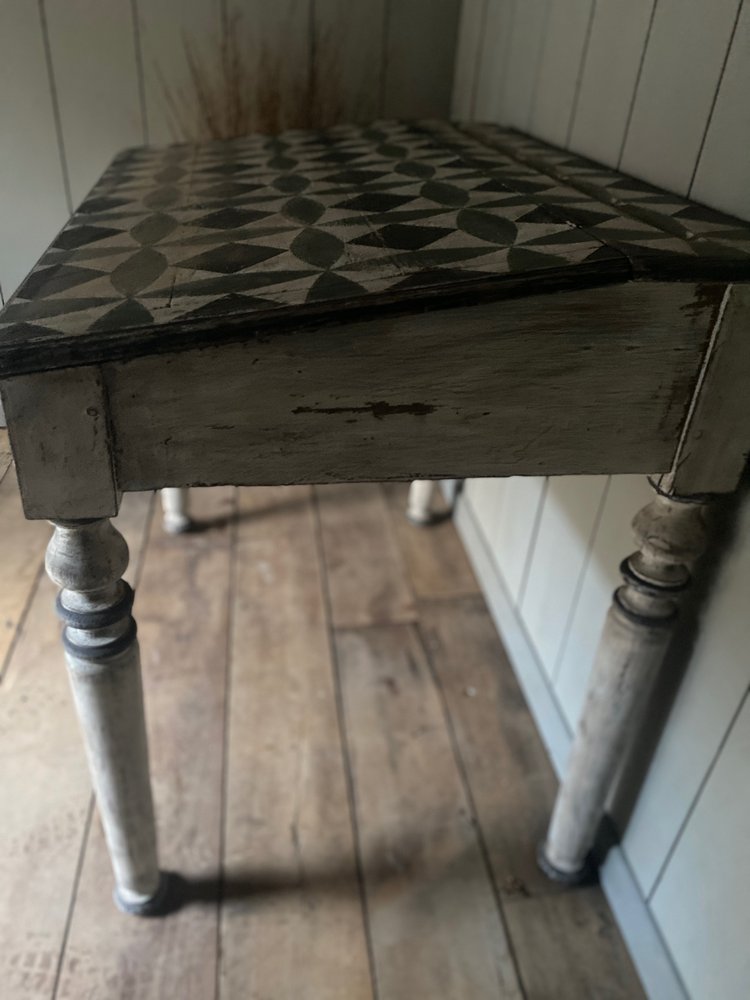 Bureau table à pente datant du 19e siècle patine 
