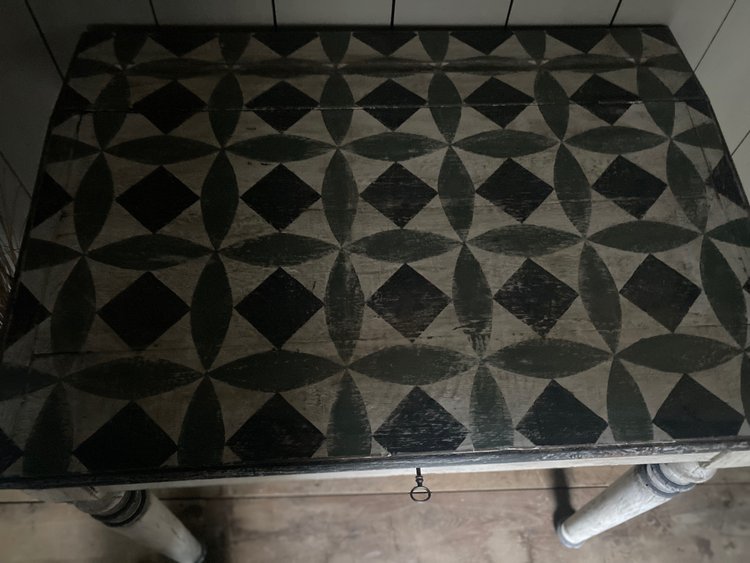 Bureau table à pente datant du 19e siècle patine 