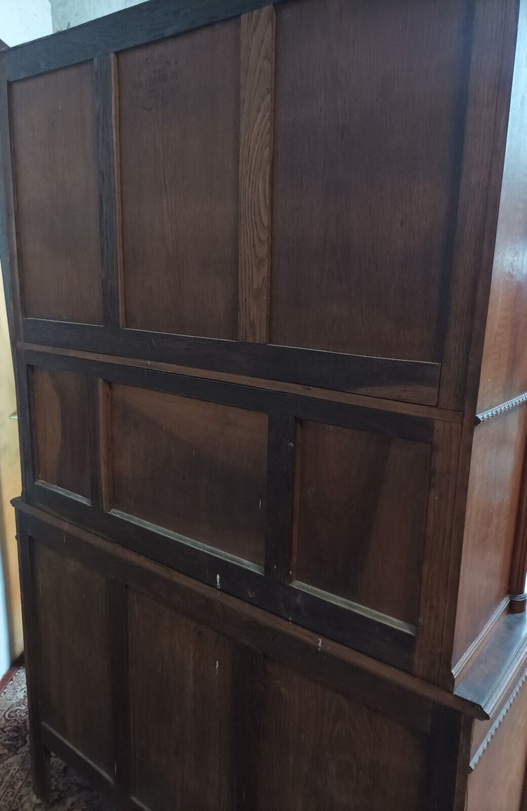 Credenza a due corpi Luigi XVI stampata in noce