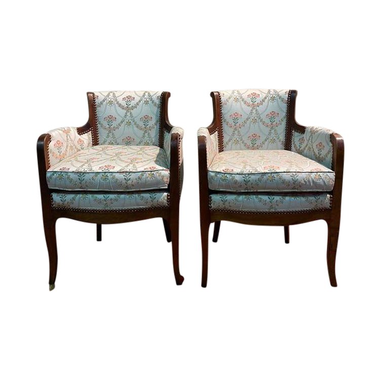 Pair of small Transition style shepherdesses - Louis XV