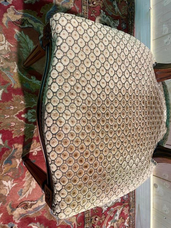 Suite de 12 chaises de Style Louis XVI 