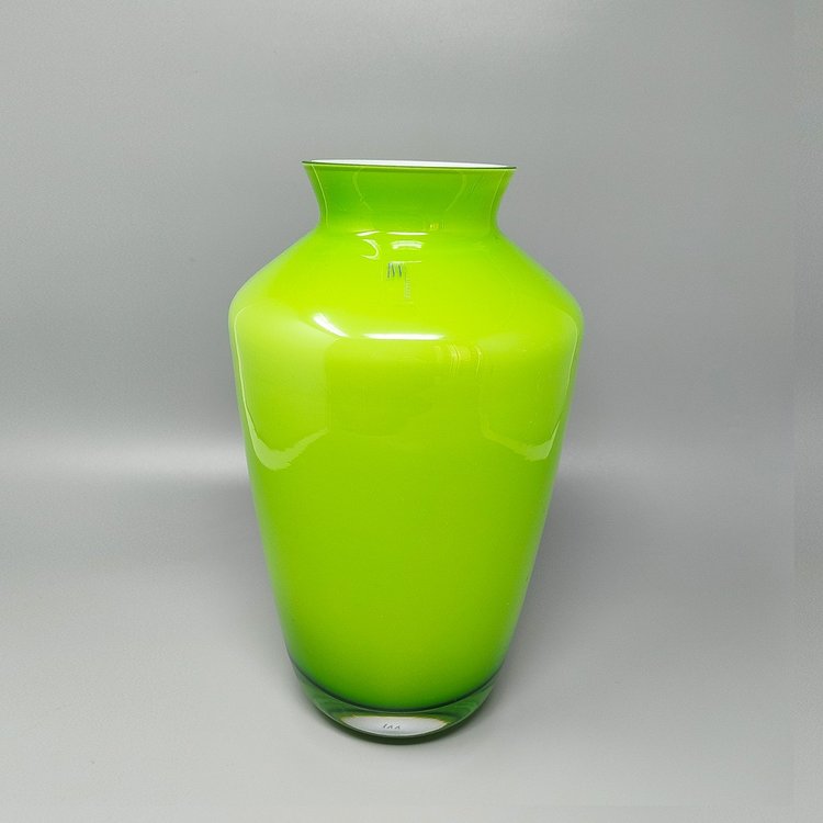 Wunderschöne grüne Vase aus den 1970ern von Ind. Vetraria Valdarnese. Hergestellt in Italien