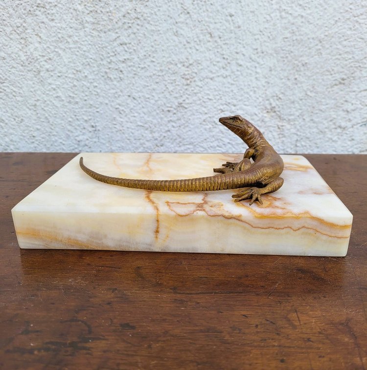 Eidechsenskulptur aus Bronze und Onyx, spätes 19. frühes 20. Jahrhundert
