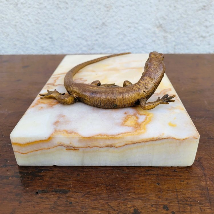 Eidechsenskulptur aus Bronze und Onyx, spätes 19. frühes 20. Jahrhundert