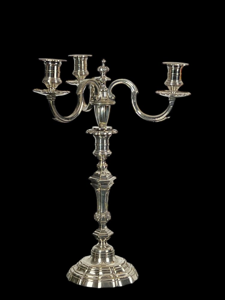 GROSSER VERSILBERTER BRONZEKERZEN AUS DEM 19. REGENCY-STIL „GOLDSMITH A.MOURIER“