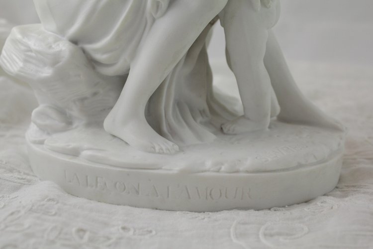 Sculpture En Biscuit De Porcelaine 'la Leçon à l'Amour' 19th Century