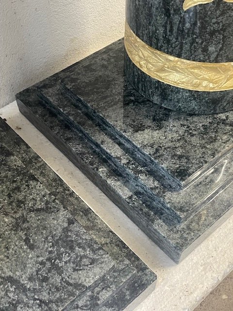 Pair Of Green Marble Columns Sculpture 1930 Art Deco