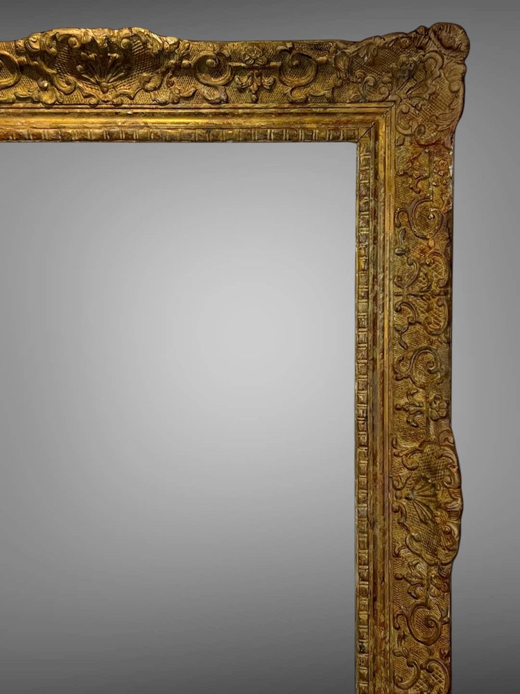 ANCIENT 19th CENTURY FRAME IN WOOD AND SCULPTTED PAINTED STUC 60 cm x 43 cm