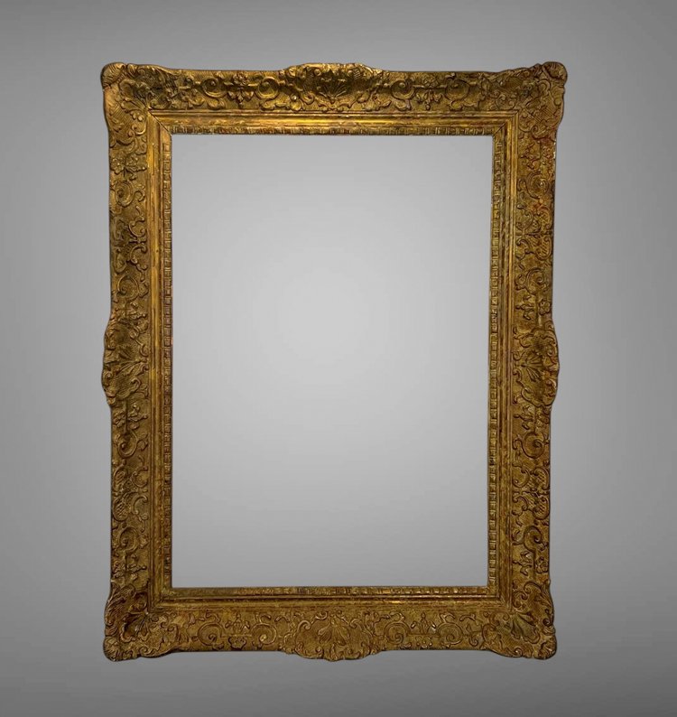ANCIENT 19th CENTURY FRAME IN WOOD AND SCULPTTED PAINTED STUC 60 cm x 43 cm