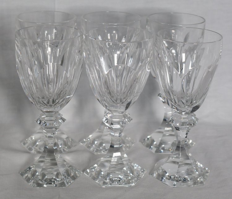 Série De 13 Verres à vin blanc Saint Louis Modèle Chambord