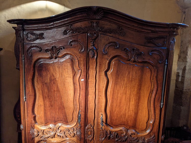 Un bellissimo guardaroba Regency