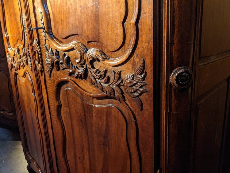 Un bellissimo guardaroba Regency
