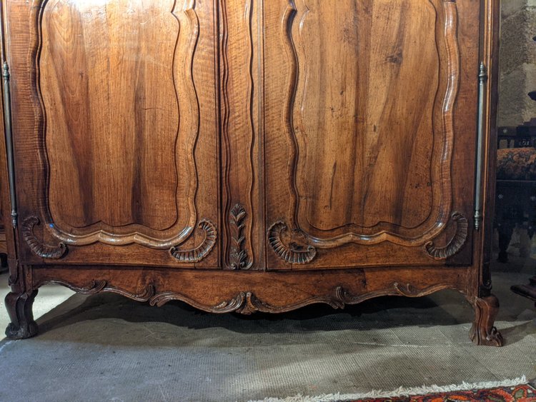 Un bellissimo guardaroba Regency