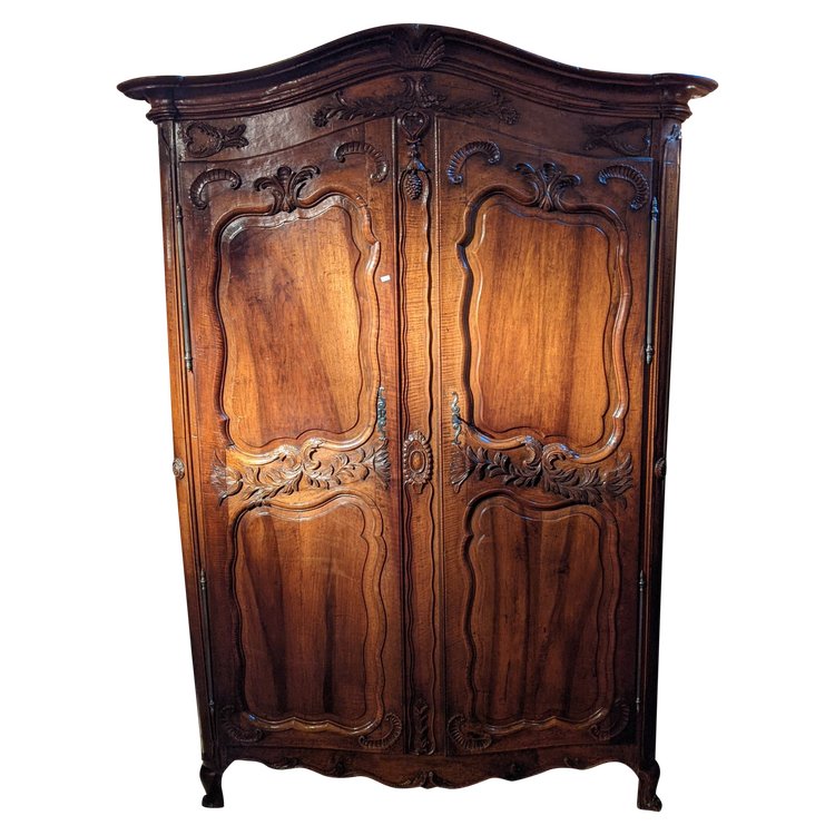 Un bellissimo guardaroba Regency