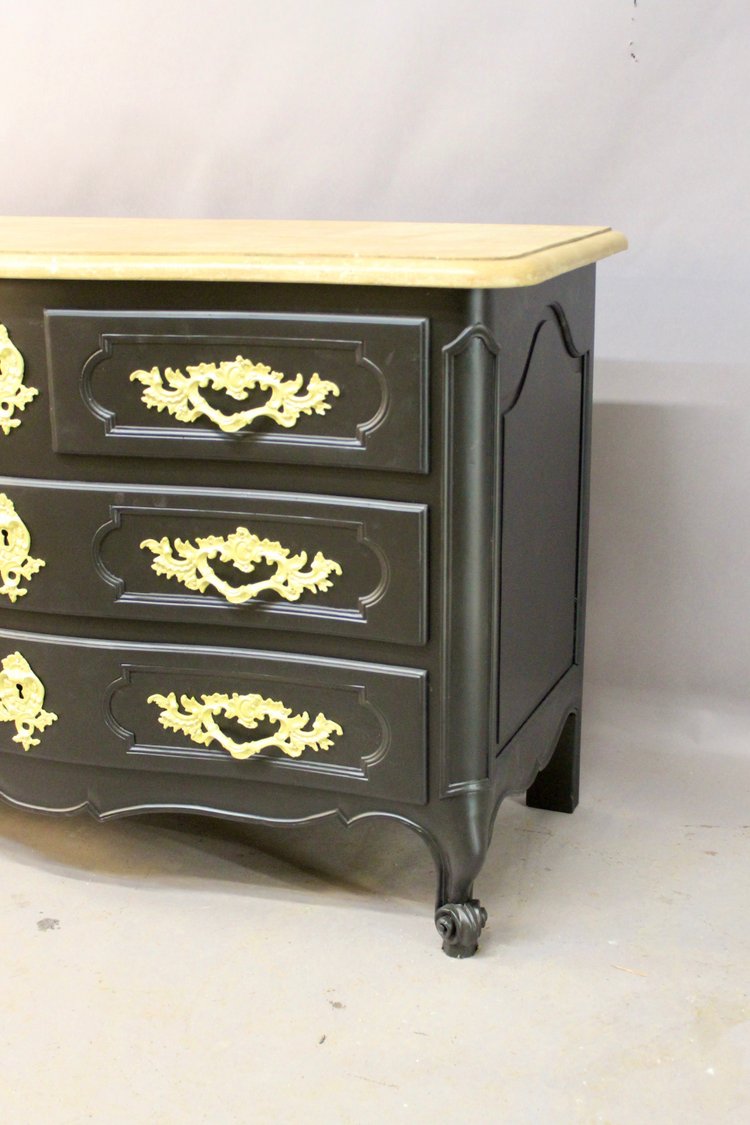 Curved chest of drawers Black lacquer finish