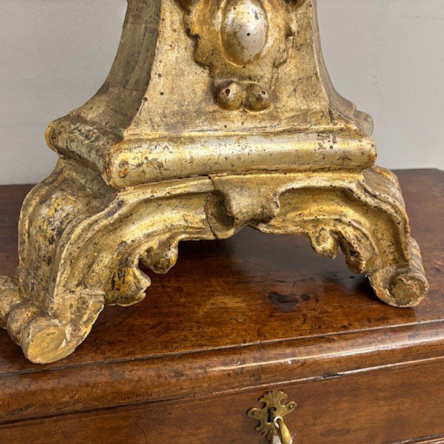 Candélabre ancien - Bougeoir doré d'époque Louis XVI vers 1770. H 104
