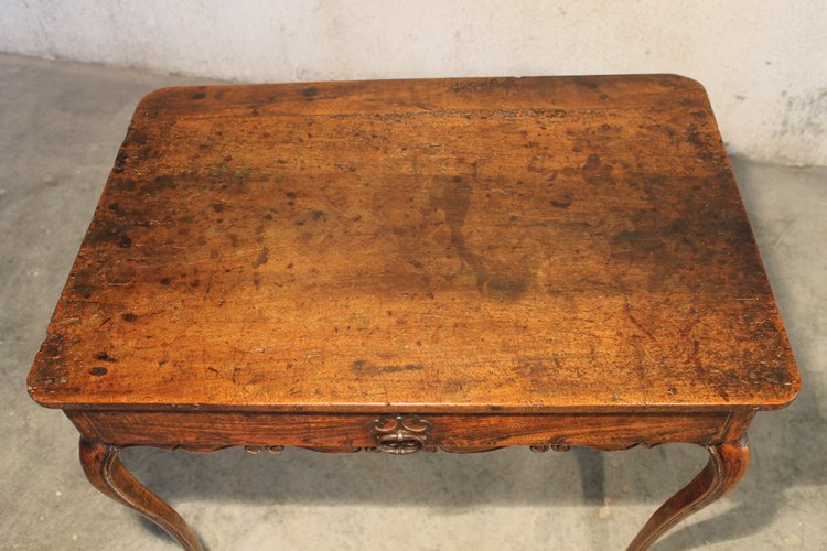 Petite table à écrire bureau en orme et noyer avec un tiroir époque 18ème style Louis XV 