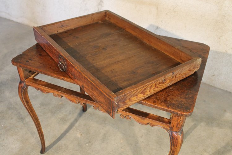 Petite table à écrire bureau en orme et noyer avec un tiroir époque 18ème style Louis XV 