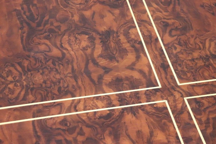Quadratischer Couchtisch aus Wurzelholz, 1970er