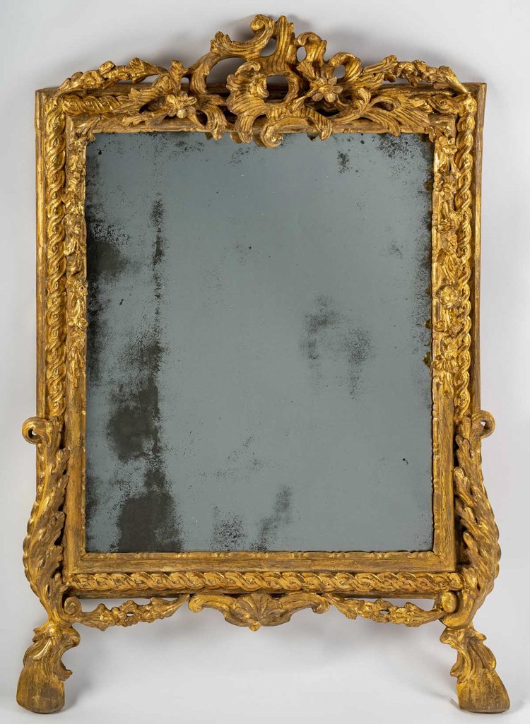 Carved and gilded wood mirror, Italian work from the mid-18th century circa 1750-1760