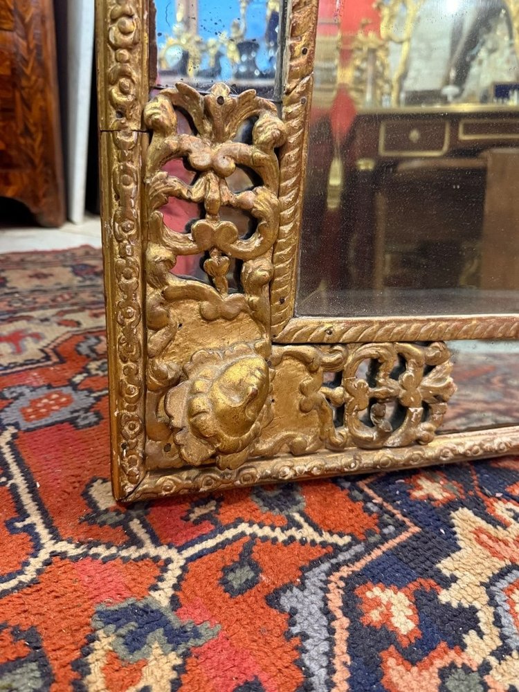 SPECCHIO REGENCE in legno dorato del XVIII secolo CON PARECLASSI