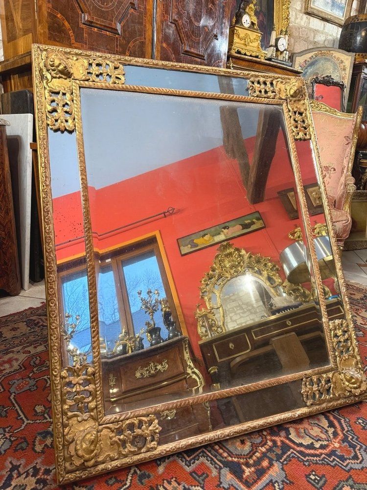 SPECCHIO REGENCE in legno dorato del XVIII secolo CON PARECLASSI