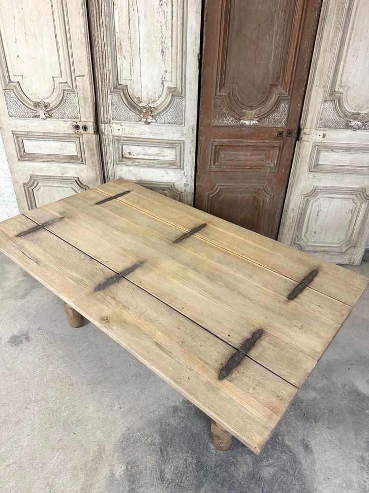 Table de milieu en chêne 20e siècle 