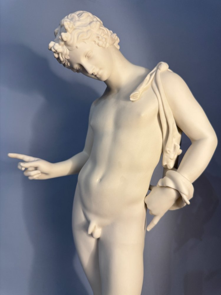 Gustavsberger Manufaktur Narziss von Pompeji oder Dyonisos Biskuitskulptur.