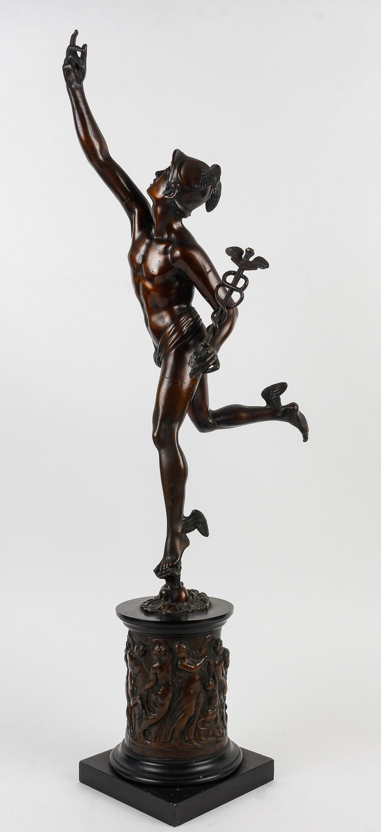 Bronze aus dem 19. Jahrhundert mit brauner Patina - Der fliegende Merkur nach Jean de Bologne