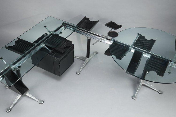 Wichtiger Schreibtisch von Bruce BURDICK (1933-2021) für HERMAN MILLER Editor