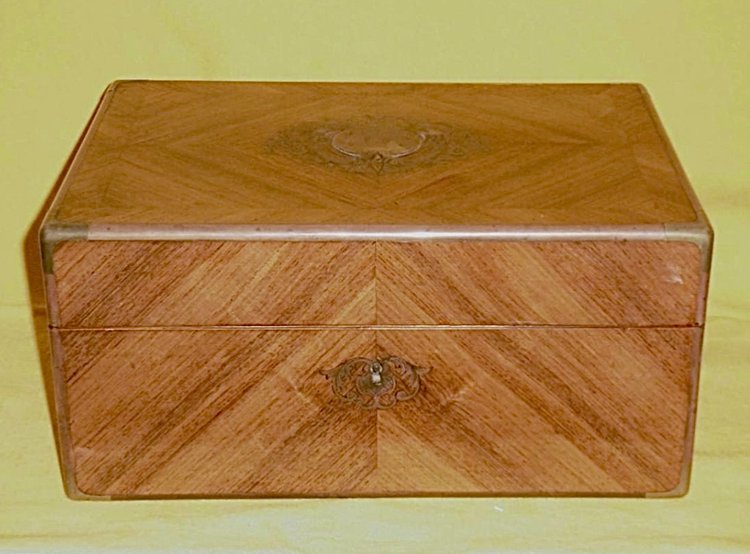 Toiletries set