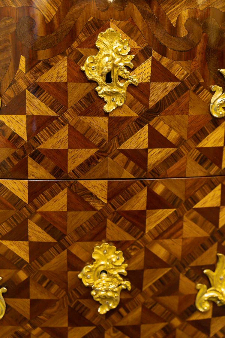 Gilles Joubert e Roger Vandercruse dit Lacroix Cassettiera con ponticello 1755 ca.