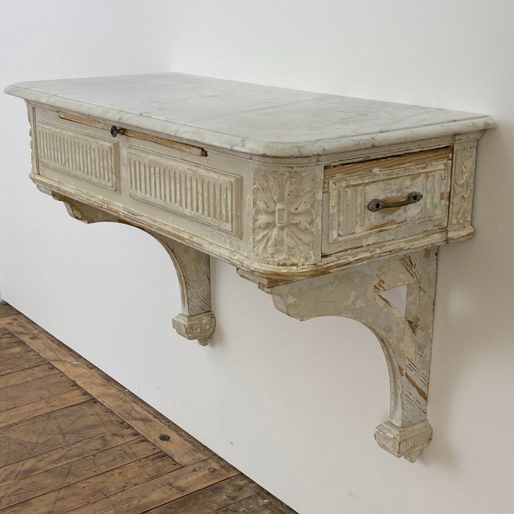 Console de style Louis XIX