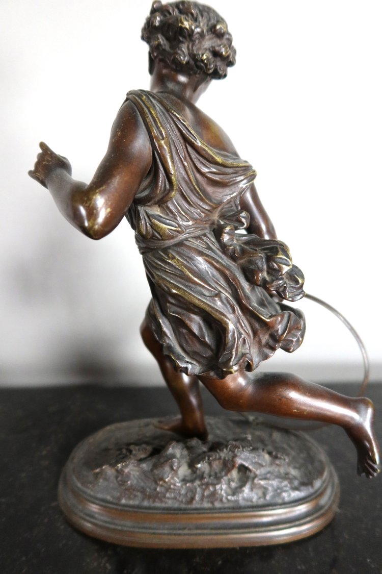Soggetto in bronzo "L'enfant au cerceau" firmato