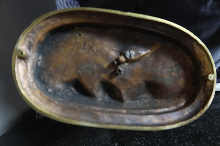 Soggetto in bronzo "L'enfant au cerceau" firmato