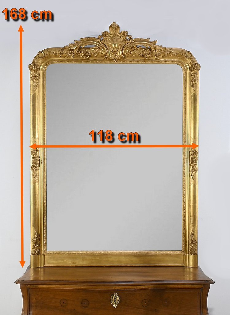 Important Miroir en bois doré, style Louis XV – 1re partie XIXe