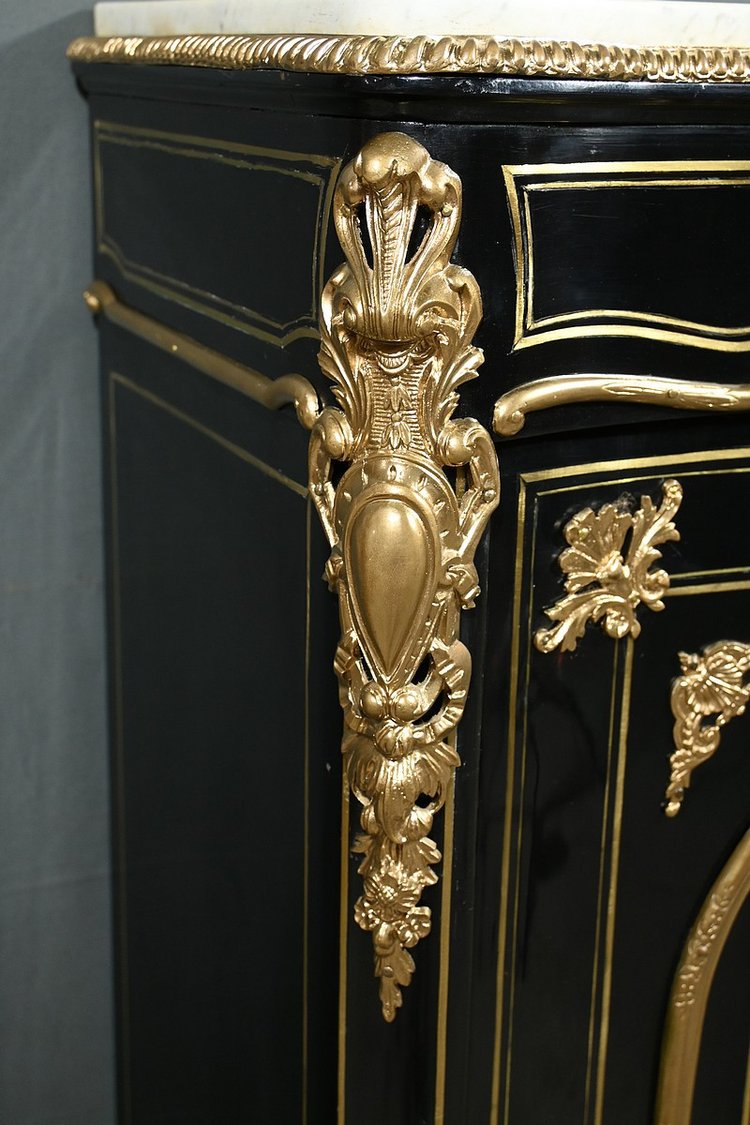 Armadio in legno di pero annerito del periodo Napoleone III - Metà del XIX secolo
