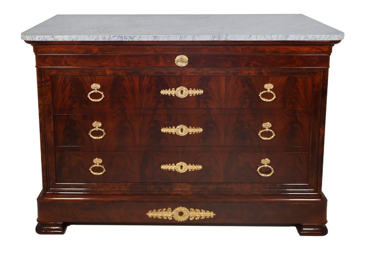 Cassettiera in mogano, periodo di restauro Alexandre Maigret