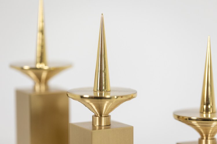 Set of 3 gilt brass candlesticks. Contemporary work.  LS5958172T