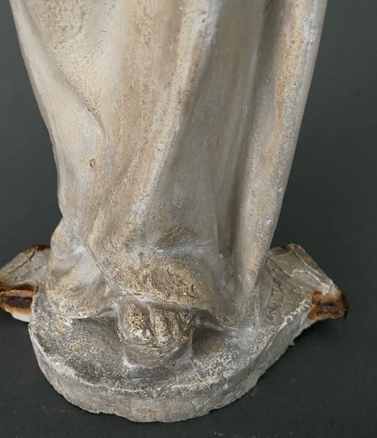 Statue d'atelier en plâtre par Charles Filleul femme à l'éventail XXe