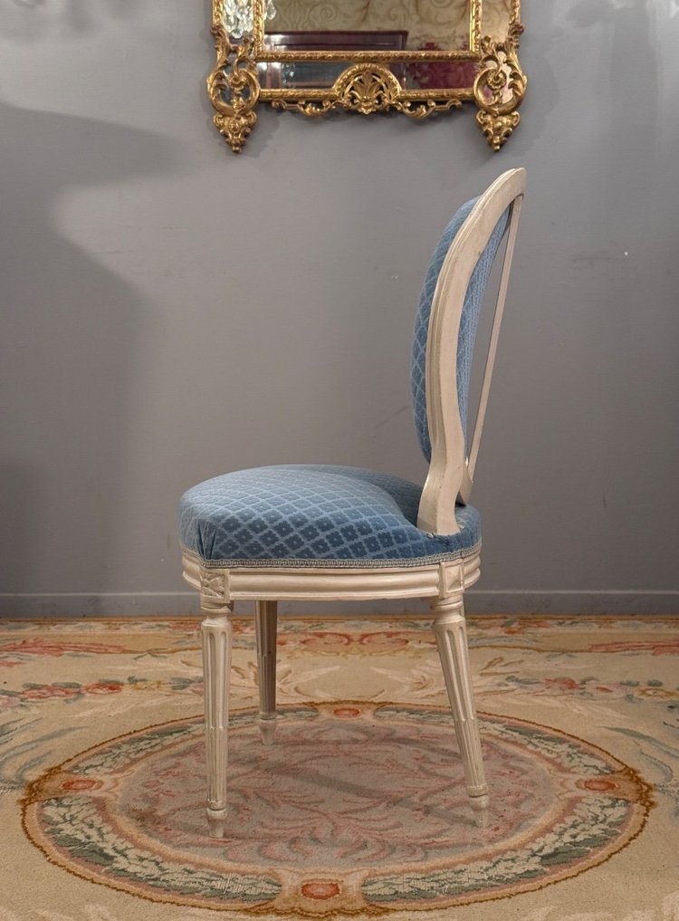 Claude Chevigny, Sedia cabriolet con timbro del periodo Luigi XVI Circa 1780
