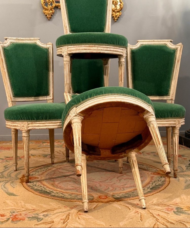 Paul François Jean, Suite De Cinq Chaises En Bois Laque Estampillée d'Epoque Louis XVI 