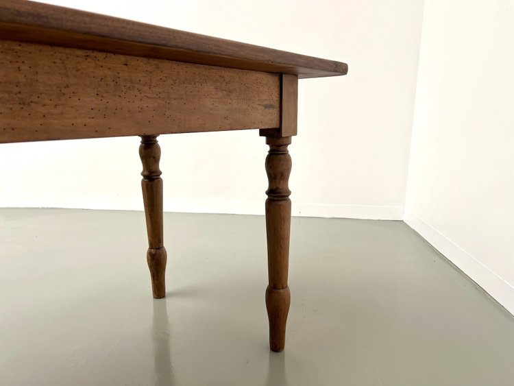 Kleiner Bauerntisch / Schreibtisch aus massivem Kirschbaumholz