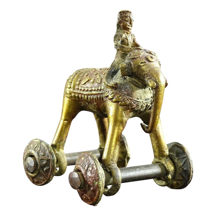 Inde, Début Du XXème Siècle, Jouet En Bronze Cornac Juché Sur Un éléphant. 