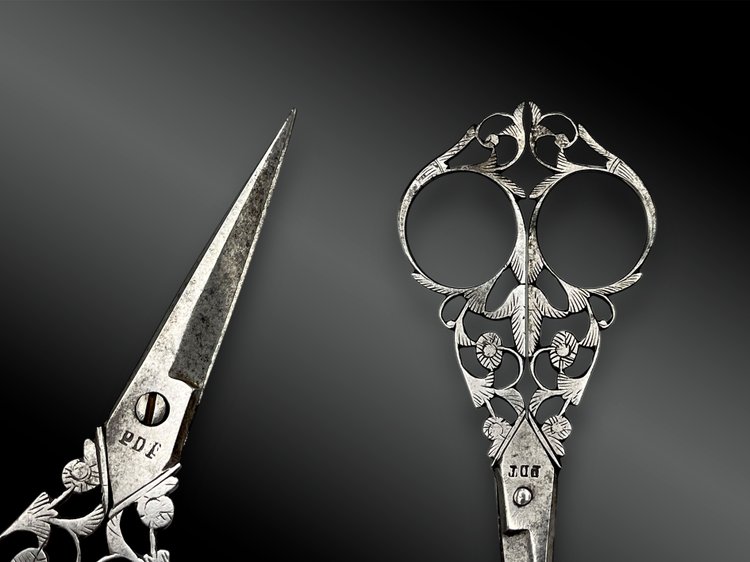 Set di SETTE COPPIE DI CISEAUX - Francia e Inghilterra - Fine XIX secolo e circa 1900