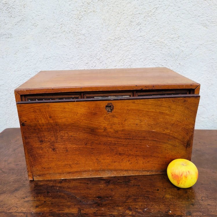 Gabinetto siriano in madreperla, XIX secolo