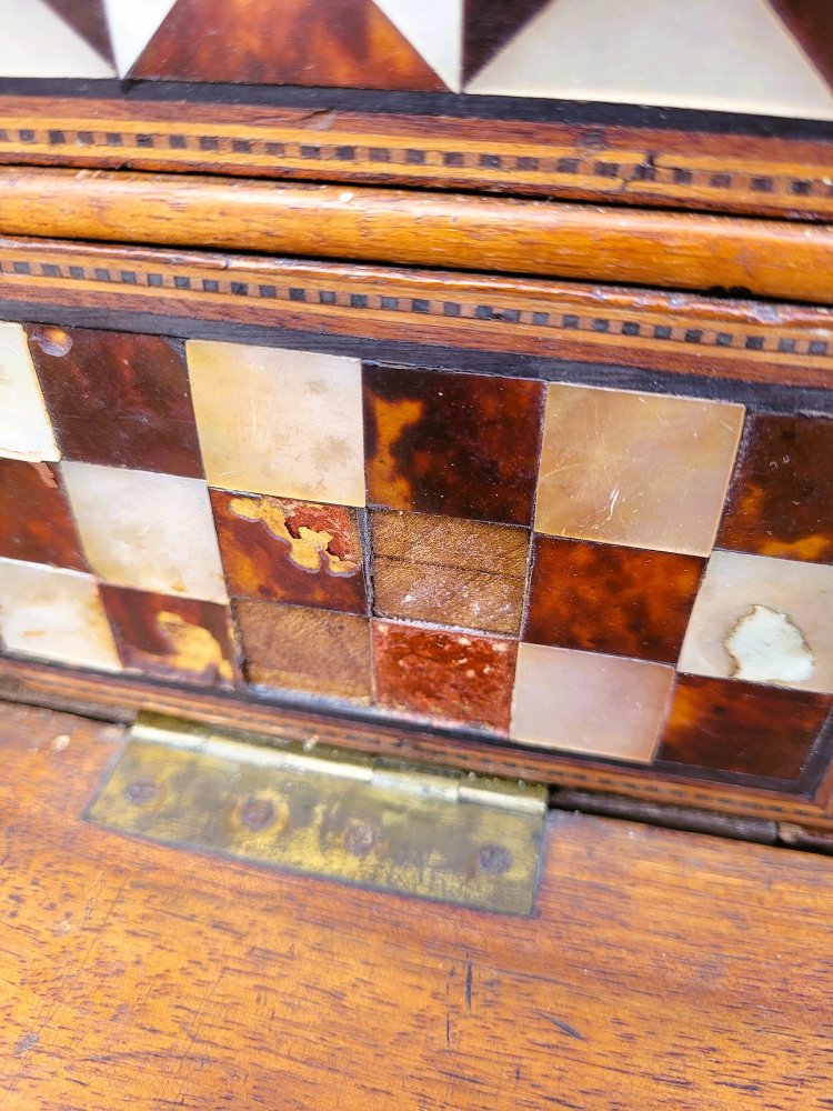 Gabinetto siriano in madreperla, XIX secolo