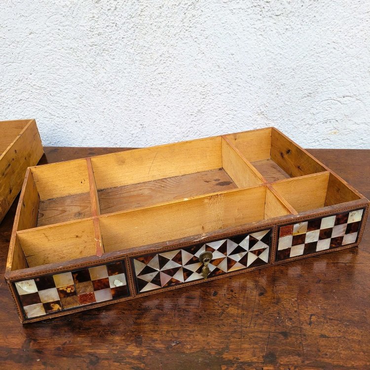 Gabinetto siriano in madreperla, XIX secolo