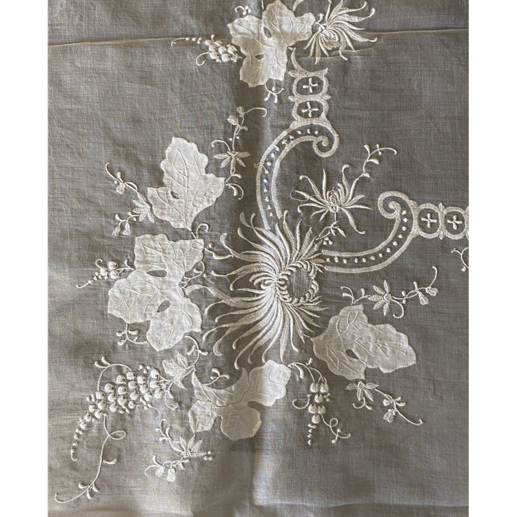 Nappe En Lin à Décor Fleurs, Raisins, Feuilles De Vigne Début XX ème